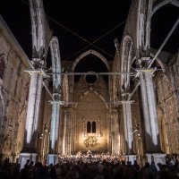 Koncert vážné hudby v ruinách kláštera Convento do Carmo